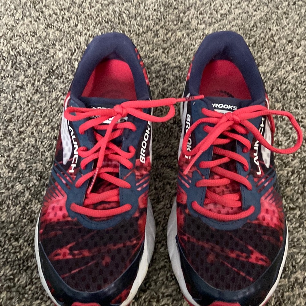 Brooks Sneakers